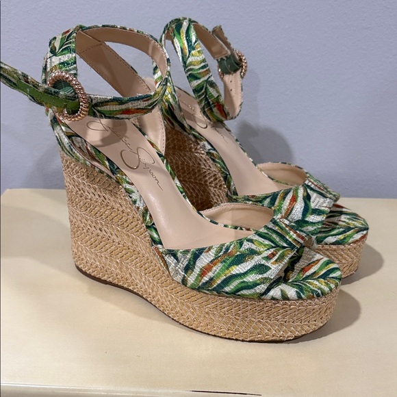 Jessica Simpson Green Leaf Print Wedges